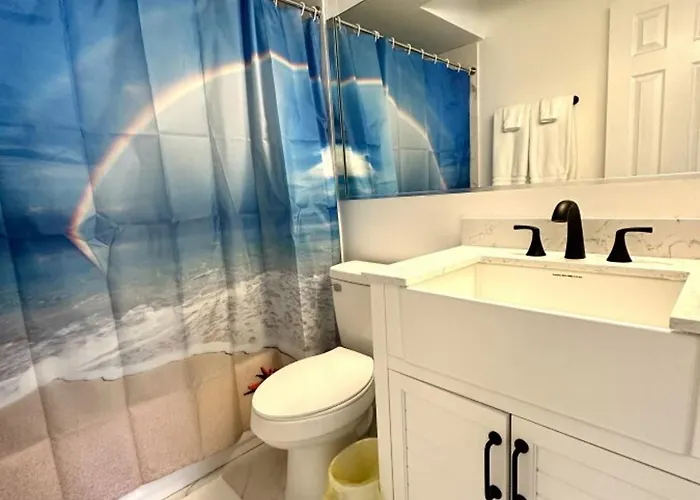 2bd 2ba Sandy W 3mins To Pool! Apartment *