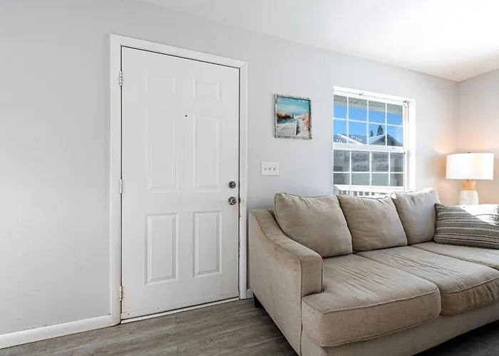 2bd 2ba Sandy W 3mins To Pool!