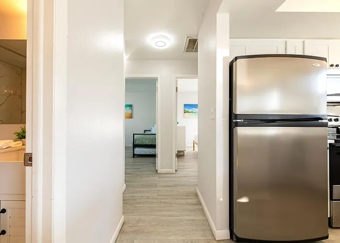 2bd 2ba Sandy W 3mins To Pool! * Clearwater Beach