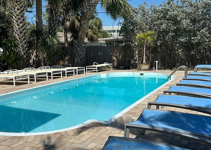 2bd 2ba Sandy W 3mins To Pool! Apartment *